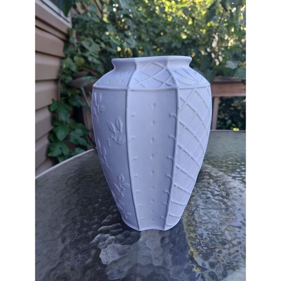 Fitz & Floyd Essentials The Botanical Collection" Blue Paneled Bisque 9 1/2" Vas - Picture 4 of 5